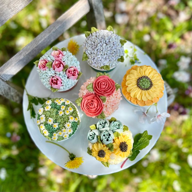 cupcake flowers box 2023